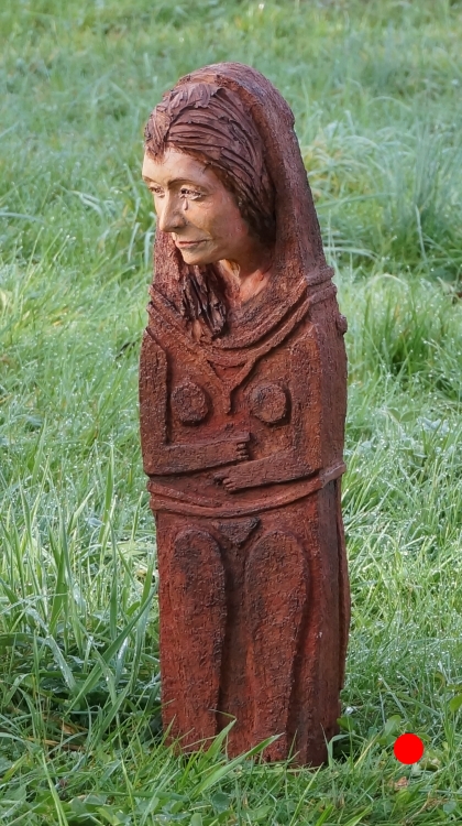 statue menhir sophie